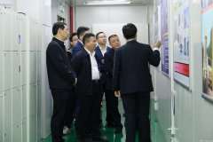 宜春市电子信息产业链招商小分队莅临武汉兴辉高档礼品定制有限公司参观调研